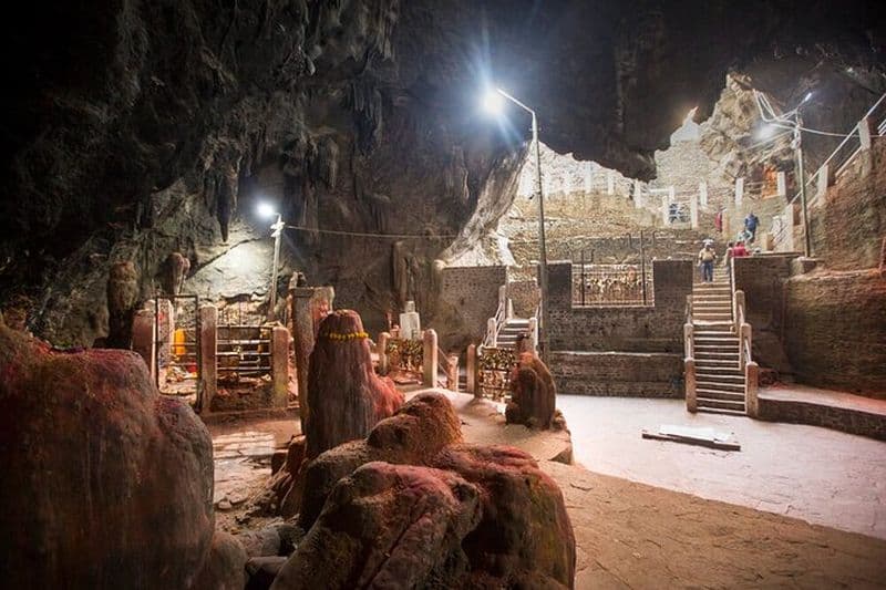 Grotte de Maratika "Halesi Mahadev" - 2 nuits 3 jours en jeep