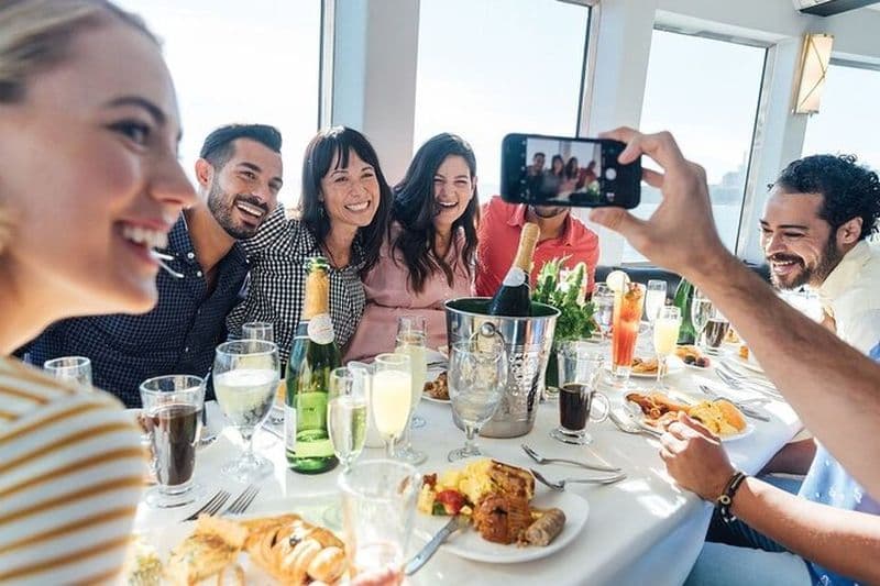 City Cruises Philadelphie : Croisière brunch sur le fleuve Delaware