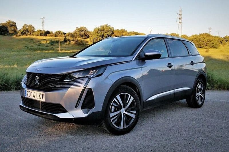 Billet Transfert privé de l'aéroport de Pointe à Pitre à Deshaies ou Trois Rivières en SUV