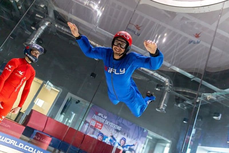 Expérience de parachutisme en salle à iFLY Londres 2 Vols