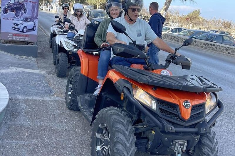 Visite du cœur de Santorin en VTT