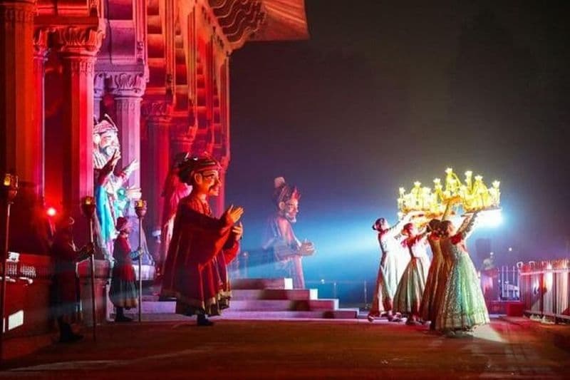 Spectacle son et lumière du Fort Rouge avec Old Delhi Walk