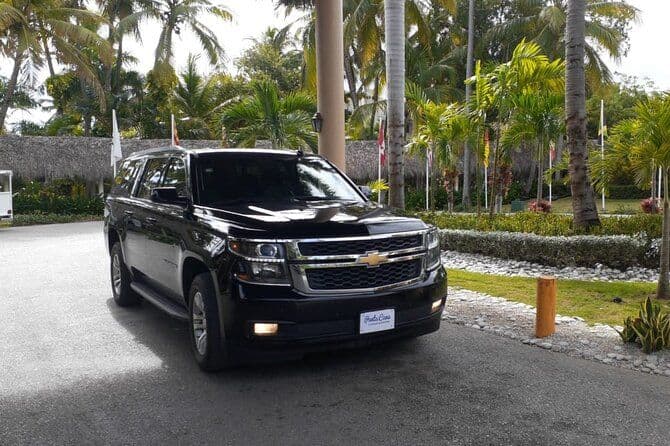 Deluxe SUV Transfert aller-retour privé à l'aéroport Bavaro Hotels 1-5 Passenger