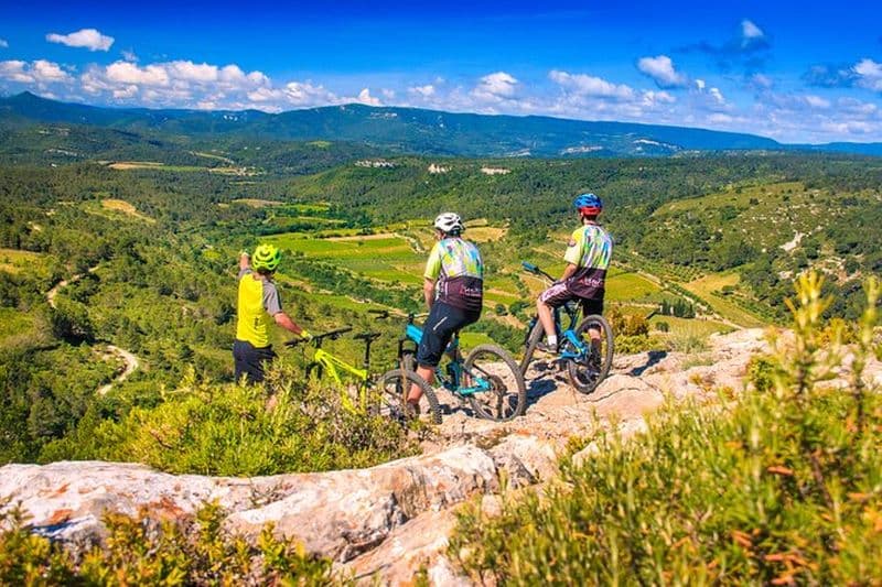 Découverte de Lagrasse en vtt électrique