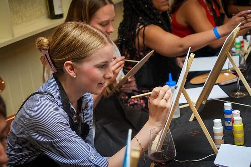 Séance de peinture et de gorgée à Rome
