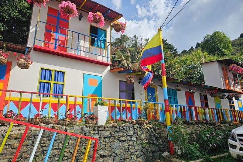 Visite du spa et du café de glamping