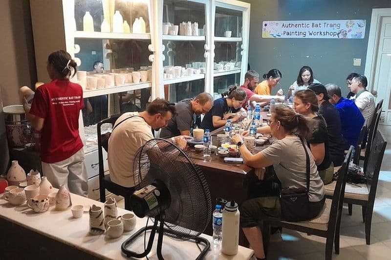 Atelier de peinture sur céramique de 2,5 heures dans le vieux quartier de Hanoi