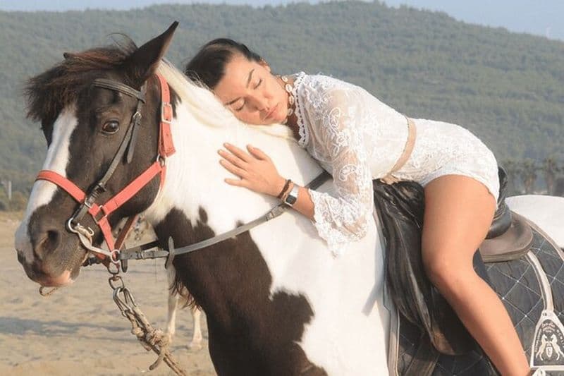 Excursion à cheval à Kusadası avec des chevaux sympathiques et un instructeur