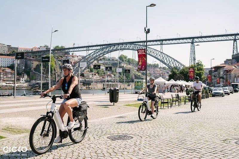 Points forts de Porto en 3 heures de visite en vélo électrique - historique, touristique