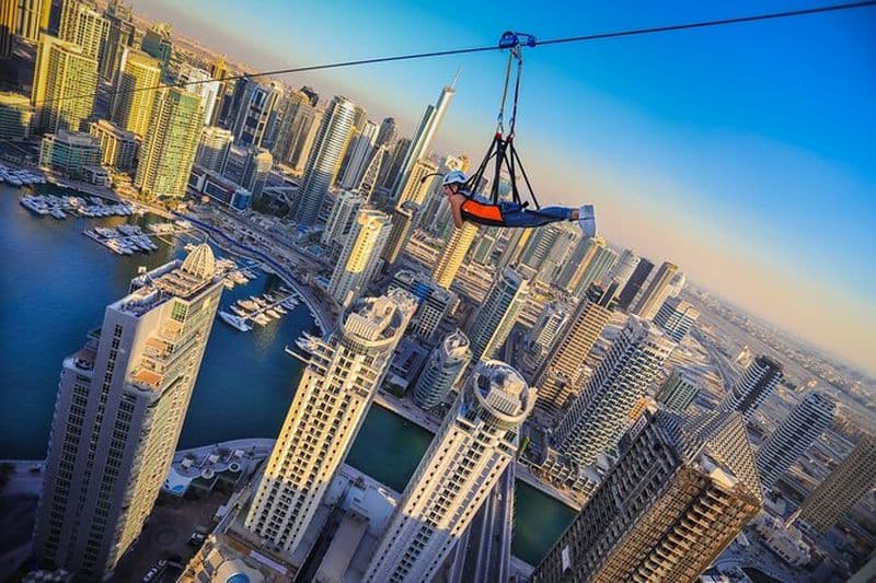 XLine Dubai Solo Urban Zipline dans la marina de Dubaï