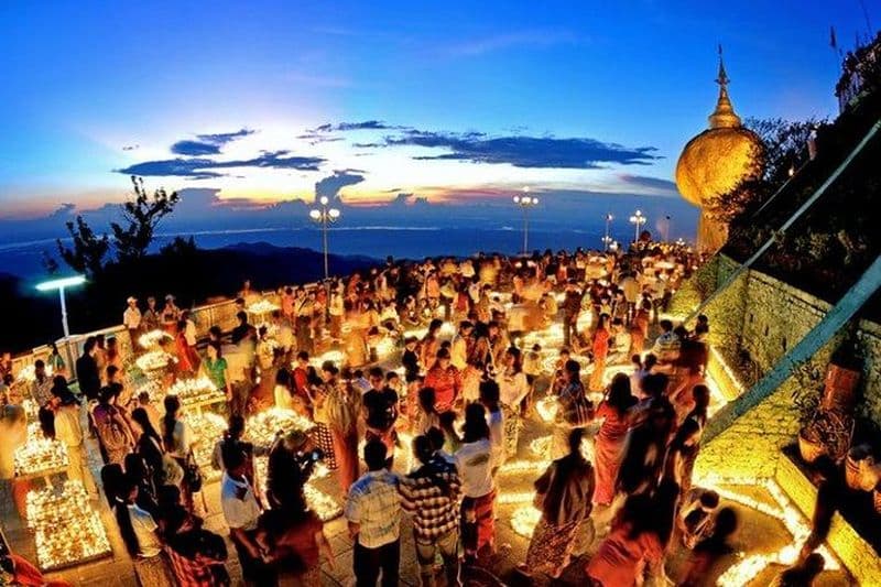 Excursion privée d'une nuit au Golden Rock et à Bago au départ de Yangon