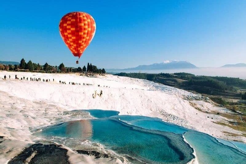 Excursion en montgolfière à Pamukkale au départ d'Antalya