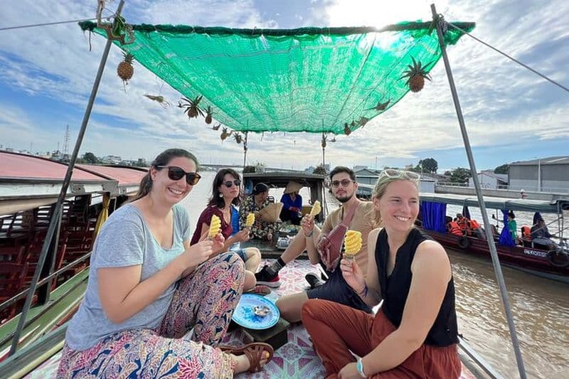 HCM: Marché flottant de 2 jours dans le delta du Mékong avec cuisine et promenade à vélo