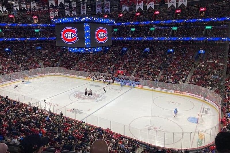 Match de hockey sur glace des Canadiens de Montréal au Centre Bell