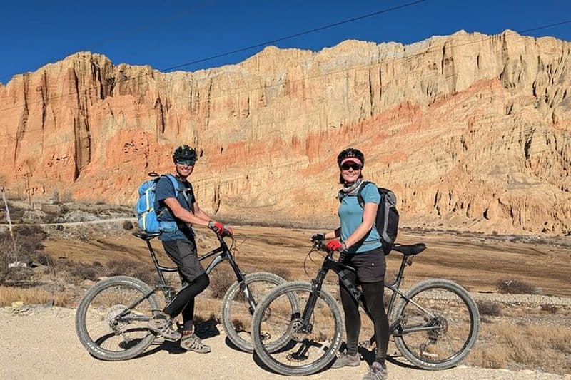 Visite privée d'aventure en VTT dans la vallée de Pokhara