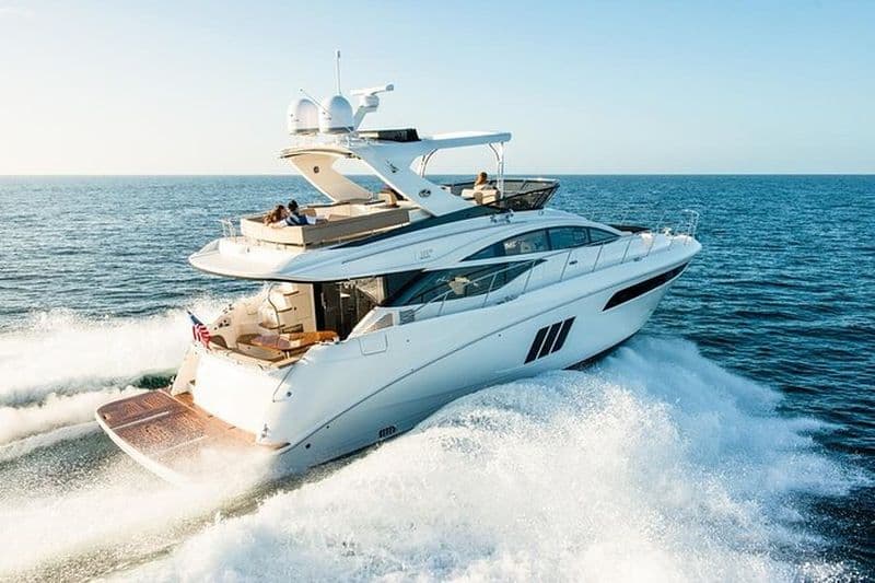 Hanriver en bateau à moteur