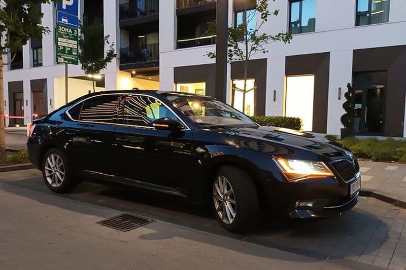 Transferts de l'aéroport de Belgrade au centre-ville