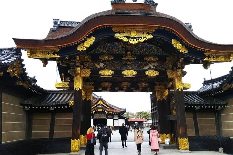 Visite à pied du palais impérial de Kyoto et du château de Nijo