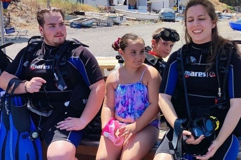 Aventures de plongée sous-marine à Santorin