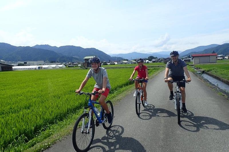 Visite privée à vélo de l'après-midi à Hida-Furukawa