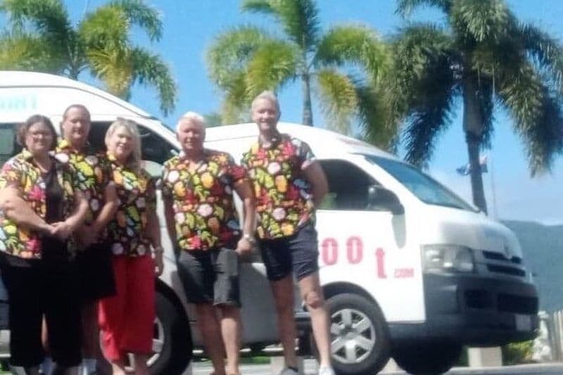 TRANSFERT PRIVÉ Aéroport de Cairns <> Minibus de Port Douglas (6h-17h)