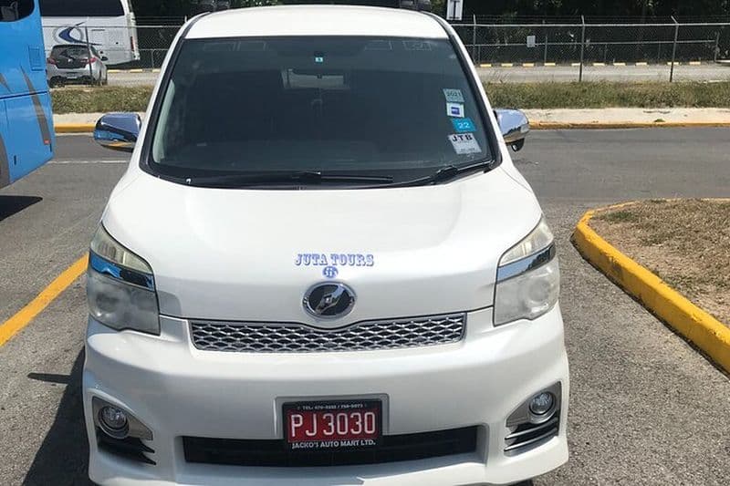 Transfert en taxi privé de l'aéroport de Montego Bay vers les hôtels de Negril