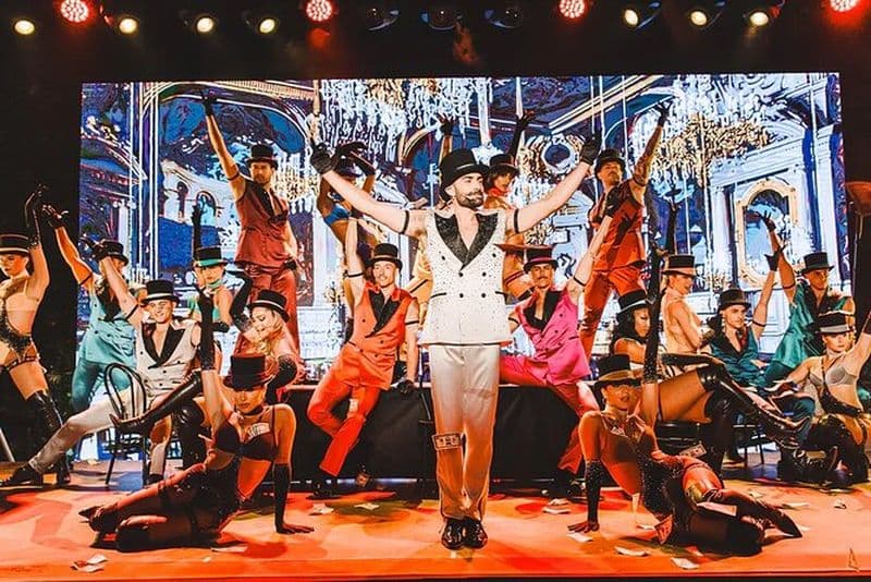 Inoubliable Mykonos Cabaret Show Experience