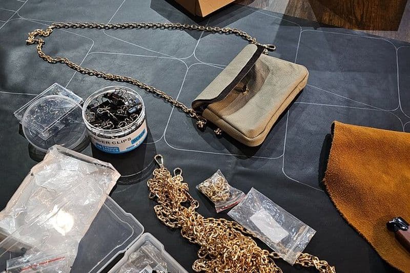 Sac à main en cuir gorgée et point à Rob Hall Design Studios