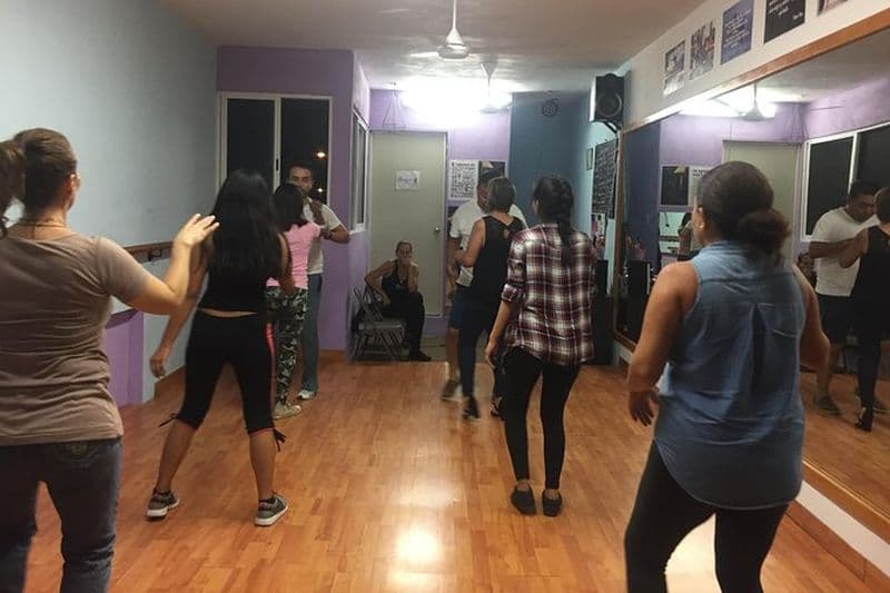 Cours de danse privé de salsa ou de bachata