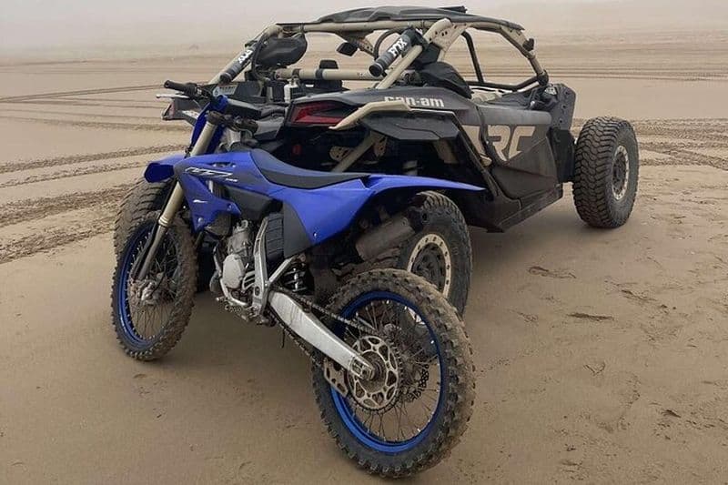 Motocross ou 700 Raptor dans les Dunes de Sable et Plage et Forêt