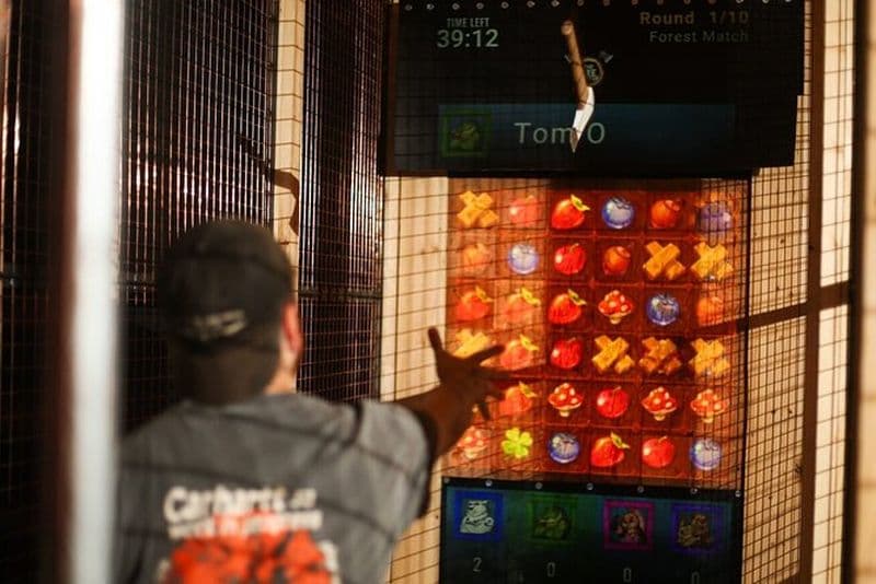 High Tech Lancer de hache Fun à la hache Facteur