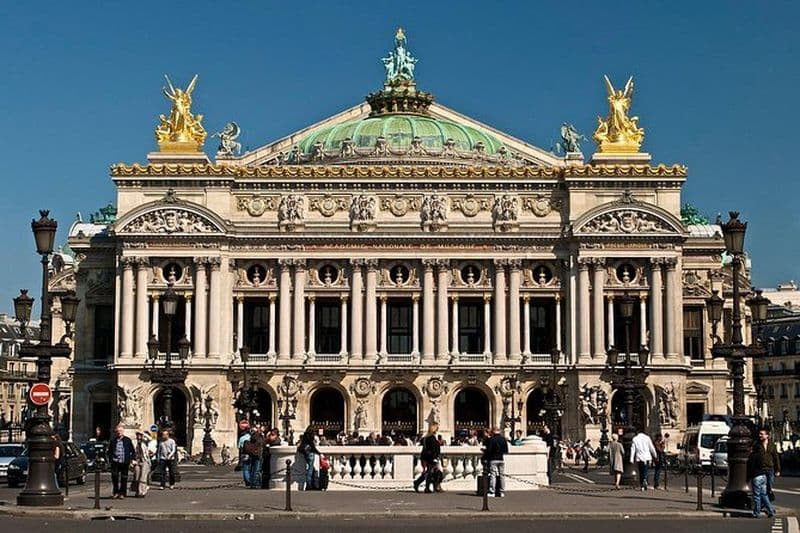 Visite guidée privée des mystères de l'Opéra Garnier avec entrée coupe-file