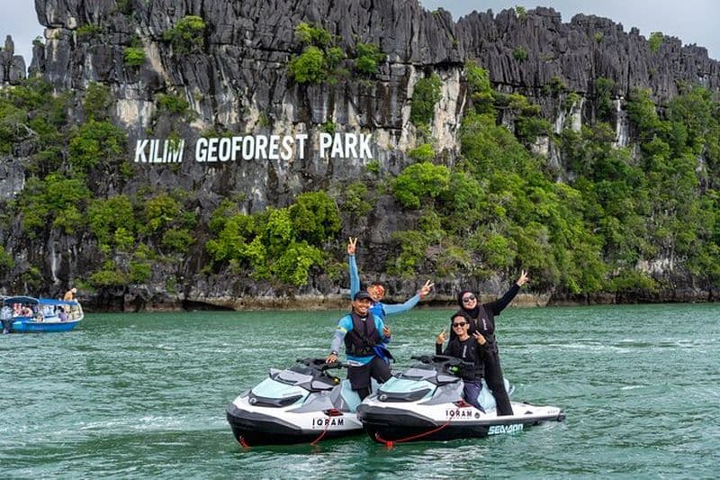 Je Ski Tour Kilim Geoforest Park Langkawi
