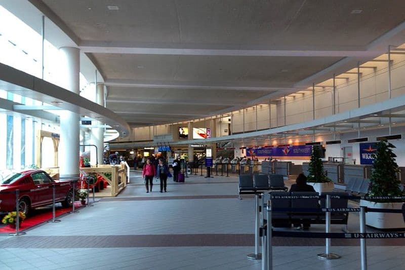 Transfert privé d'arrivée OU de départ à Boston (prise en charge à l'hôtel OU à l'aéroport)