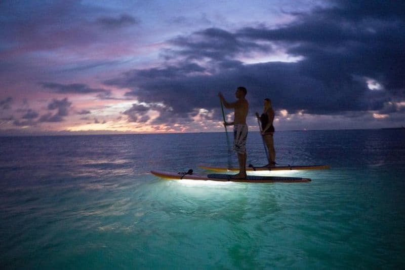 GLOW Stand Up Paddle au crépuscule