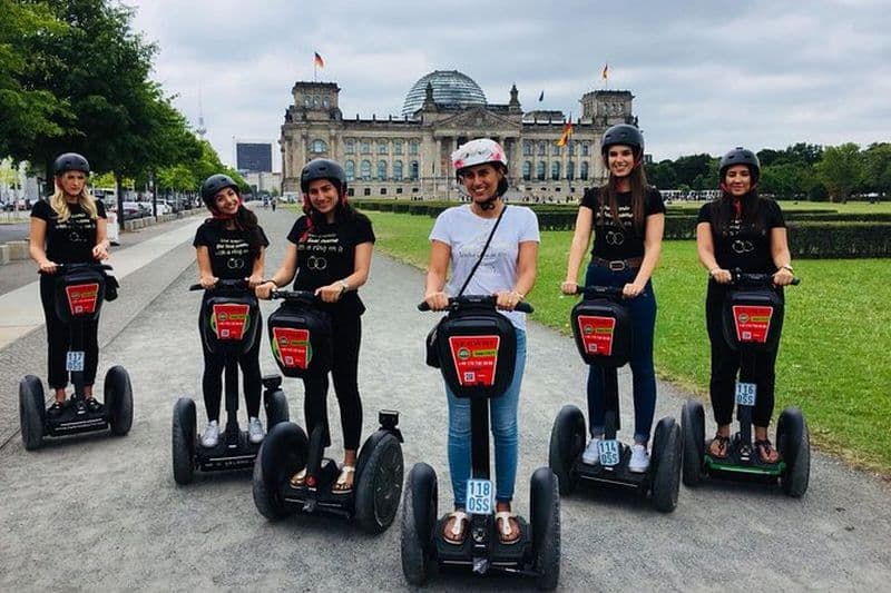 Visite de 2 heures en petit groupe dans la ville de Berlin en Segway