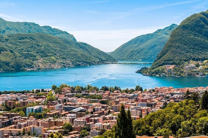Visite de Côme, Bellagio et Lugano au départ de Milan avec croisière sur le lac de Côme
