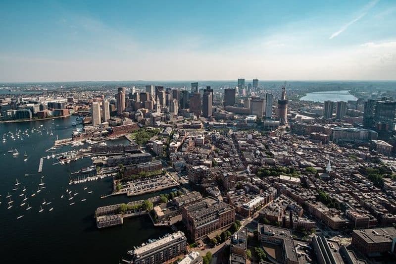 Tour privé de 30 minutes en hélicoptère au-dessus de Boston
