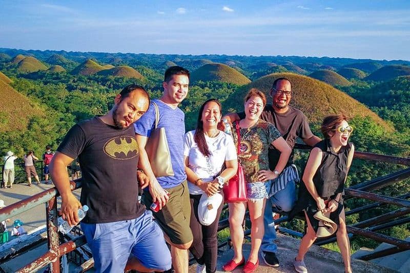 BOHOL Tour 2025 - Chocolate Hills, Tarsier et River Cruise Lunch