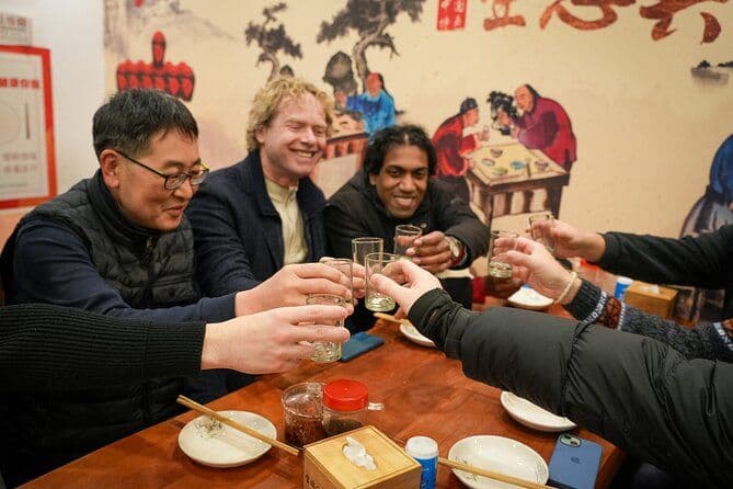 Visite à pied des Hutongs de Pékin, dégustation de nourriture et de bière dans des restaurants cachés