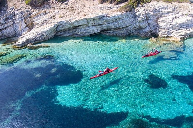 Lefkada Kayak : explorez la grotte bleue avec un avant-goût de la Grèce