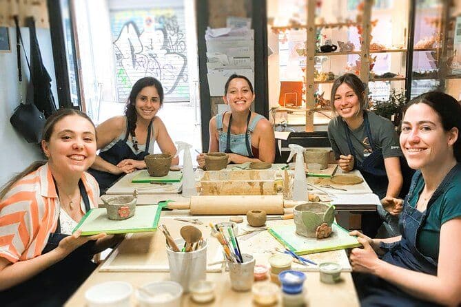 Expérience de fabrication de céramique artisanale