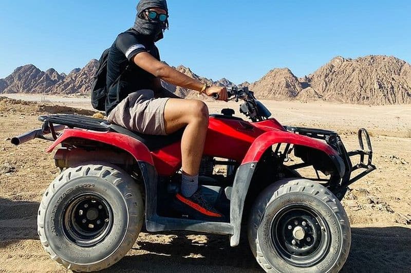 Désert de Sharm : safari en VTT et dégustation de thé dans un village bédouin