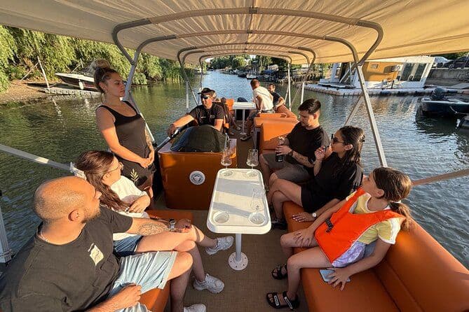 Croisière de luxe au coucher du soleil dans le delta du Danube