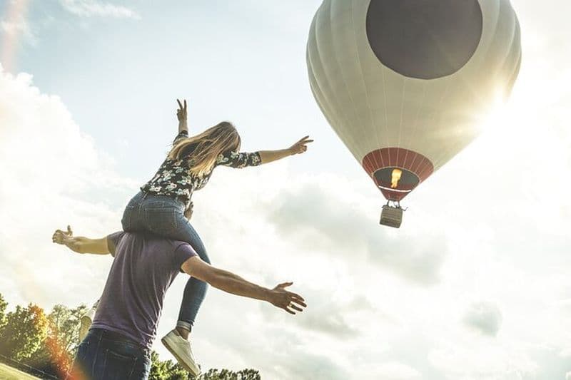 Le Cap Montgolfière et vin Visite privée : Petit-déjeuner inclus