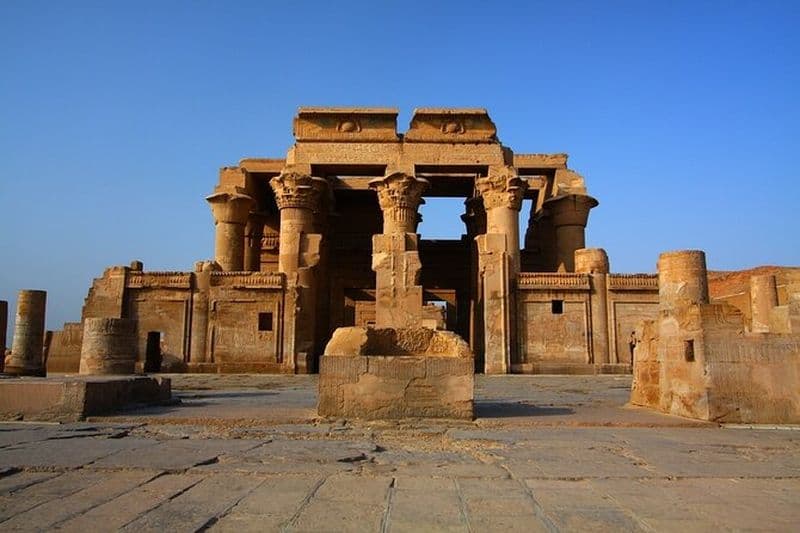 Billet Excursion d'une journée aux temples Kom Ombo et Edfou au départ d'Assouan