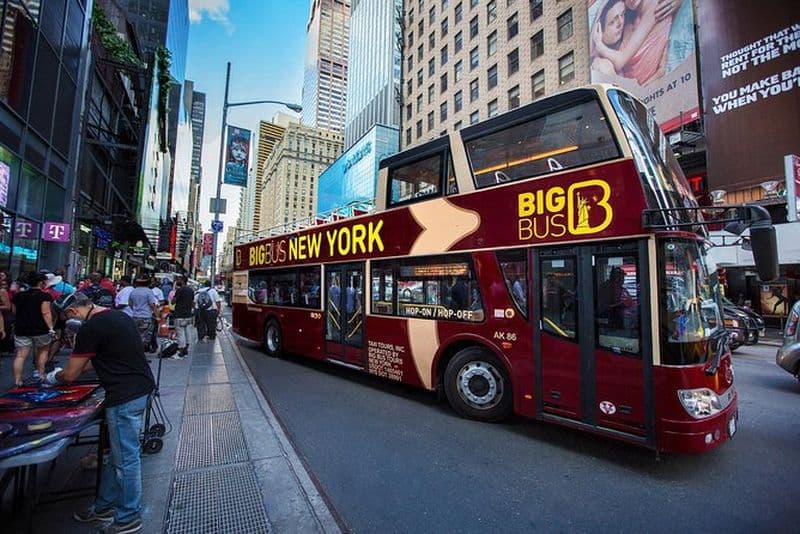 Big Bus NYC : Visite touristique en bus à toit ouvert et à arrêts multiples