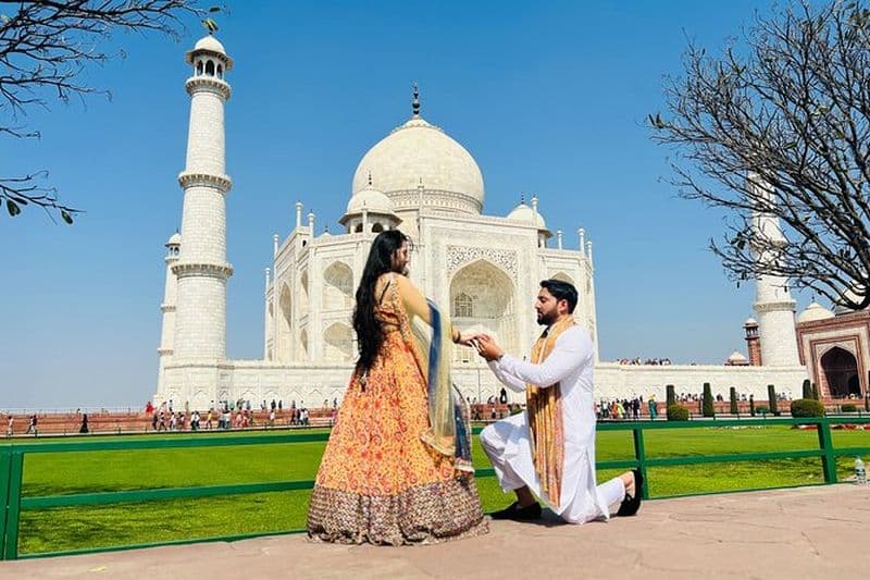 Excursion d'une journée au Taj Mahal, Fort d'Agra et Bébé Taj au départ de Delhi en voiture