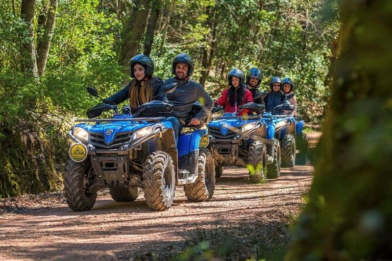 Excursion en quad dans les bois avec visite de cave et dégustation