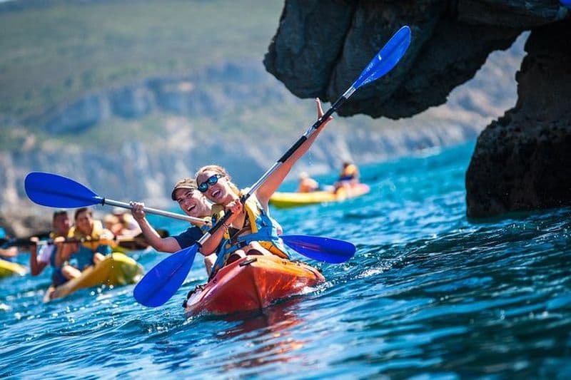 Excursion d'une demi-journée en kayak à Sesimbra